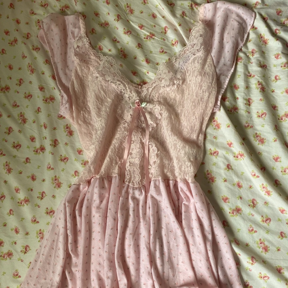 Vintage ballerina style blouse 🩰 size small